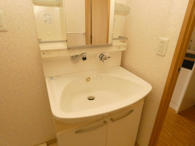 神戸アスタカレッジハイツの洗面所|神戸アスタカレッジハイツ