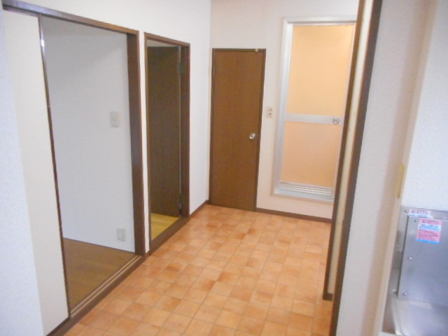 シティハイム　ファミールの居間・リビング