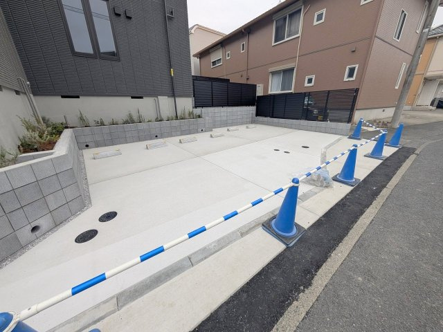 Ｌｅ　Ｒｕａｈの駐車場|駐車場の空きはご確認ください