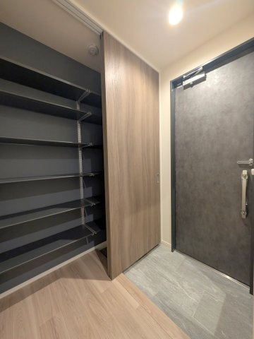 Ｌｅ　Ｒｕａｈの玄関