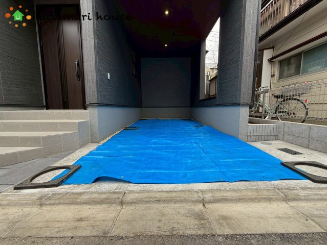 上尾市本町　新築戸建　リーブル01の駐車場