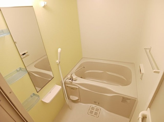 【浴室】 | ラシーヌ | お風呂で日々の疲れを落としましょう