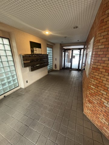 エクレール巣鴨のエントランス