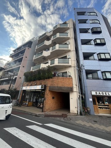 エクレール巣鴨の外観