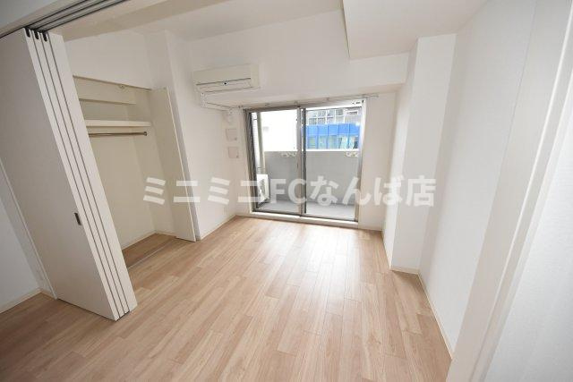 エスリード靭公園の寝室