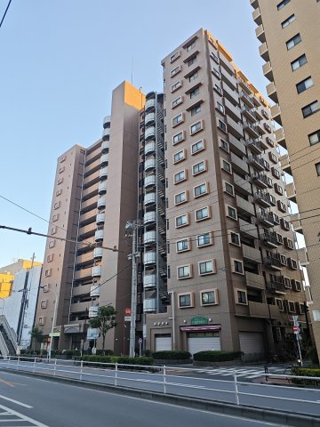 ライオンズマンション荒川公園の外観