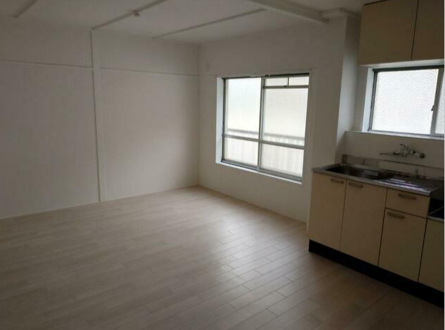 鶴甲コーポ10号館の居間・リビング