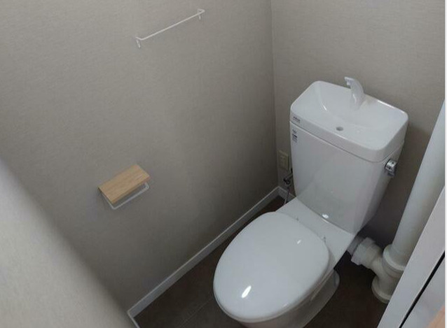 鶴甲コーポ10号館のトイレ