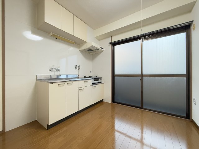 田伏マンションの居間・リビング