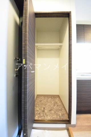 【収納】 | ベルレジデンス | 玄関横にある収納です