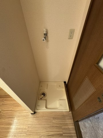 アスリート新大阪2の洗面所|アスリート新大阪Ⅱ　洗濯パン