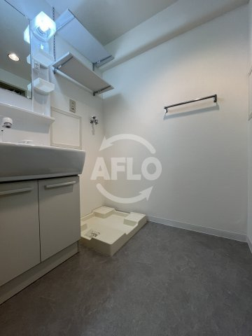 ジェイエムアールレジデンス新大阪の洗面所|JMRレジデンス新大阪　洗面所