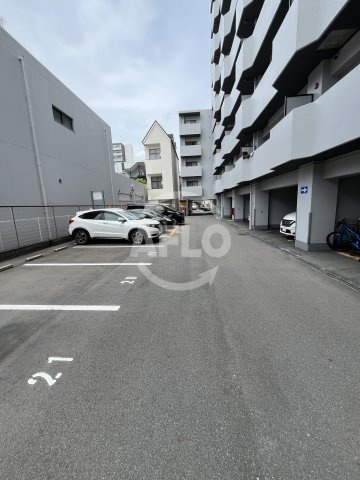 ジェイエムアールレジデンス新大阪の駐車場|JMRレジデンス新大阪　駐車場