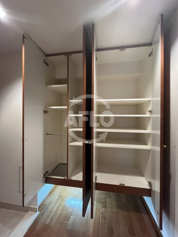 リーガル新大阪駅前の収納|リーガル新大阪駅前　シューズボックス