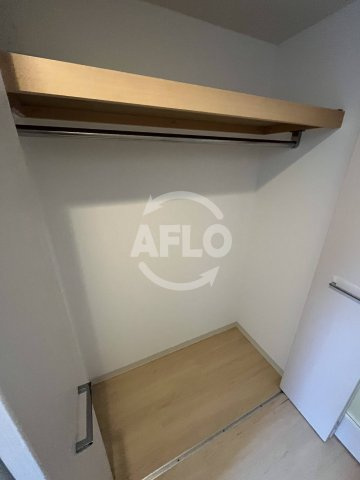 セレニテ新大阪2番館の収納|セレニテ新大阪弐番館　クローゼット