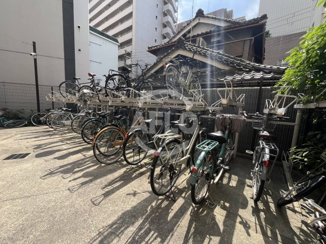 セレニテ新大阪2番館のその他共用部分|セレニテ新大阪弐番館　駐輪場