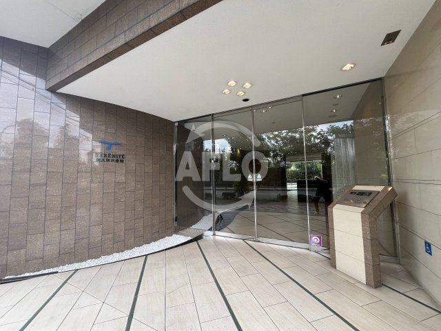 セレニテ新大阪2番館のエントランス|セレニテ新大阪弐番館　エントランス