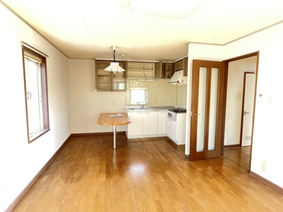 【居間・リビング】 | 港町1丁目貸家