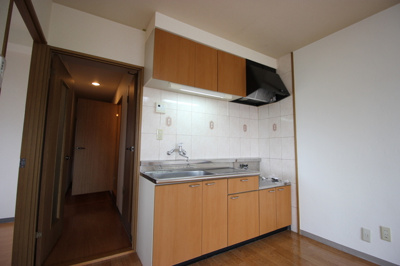 【キッチン】 | グレースコーエイ | 吊戸棚付き