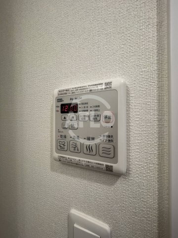 プレサンス新大阪ジェイズの洗面所|プレサンス新大阪ジェイズ　浴室乾燥機