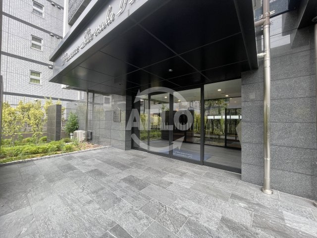 プレサンス新大阪ジェイズのエントランス|プレサンス新大阪ジェイズ　エントランス