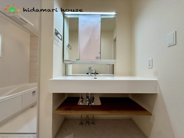 上尾市原市(universal edition)　新築平屋戸建　ブルーミング01の独立洗面台