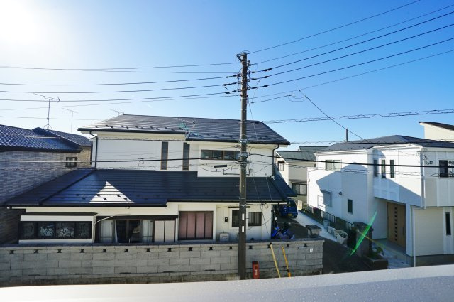 【横浜市瀬谷区橋戸3丁目57-7全2棟新築戸建て】★仲介手数料無料★（瀬谷第二小学校・下瀬谷中学校）の展望|周囲は低層住宅が中心で、視界が開けた穏やかな眺望。空の広がりを感じられ、日々の暮らしに開放感と心地よさをもたらします。
