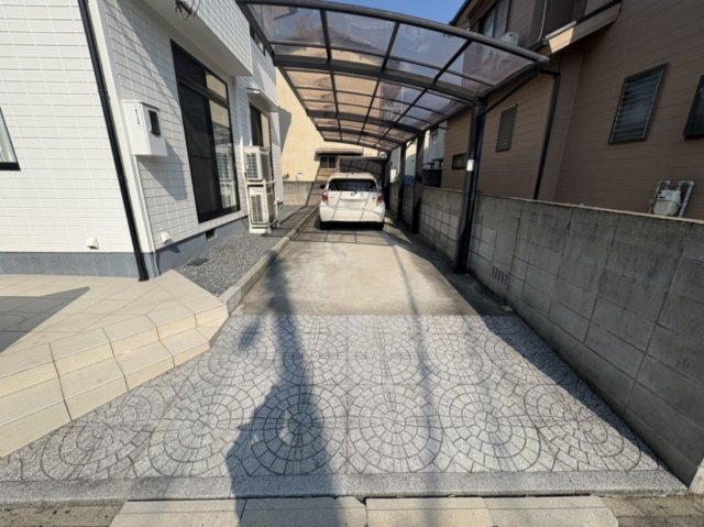 【駐車場】 | 西大寺中野　戸建 | 駐車場２台