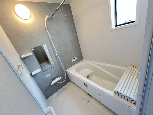 【内装】 | 福岡市南区弥永2丁目3期　1号棟（全2棟）【仲介手数料無料・0円】 | 施工例。浴室です。施工例は完成時と異なる場合があります。