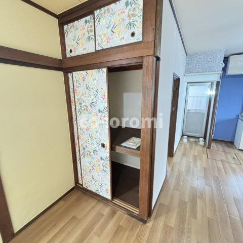 藤阪東車庫付戸建ての収納