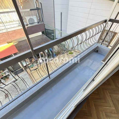 藤阪東車庫付戸建てのバルコニー