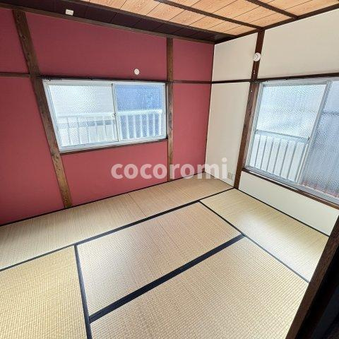 藤阪東車庫付戸建ての内装