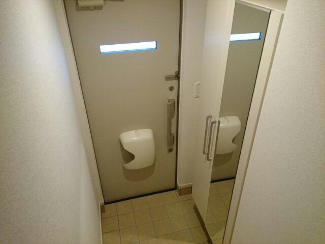 ティーア・ブルグⅠの玄関|落ち着いた玄関です