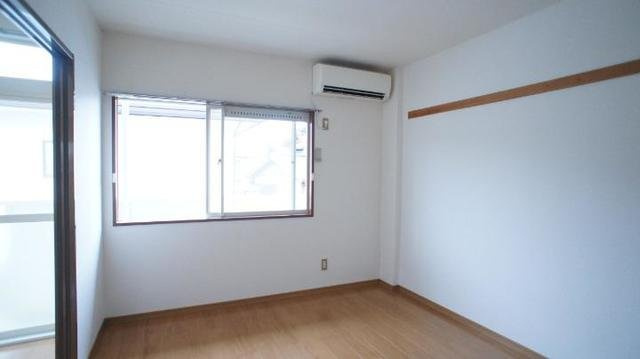 サンアームヒロの内装|明るい室内です