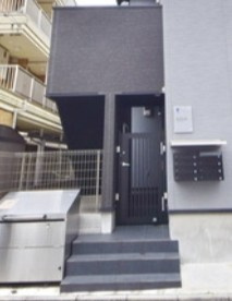 カムリンⅡ(カムリンツー)のエントランス