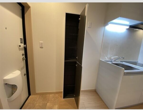 スカイハーツ新田の玄関