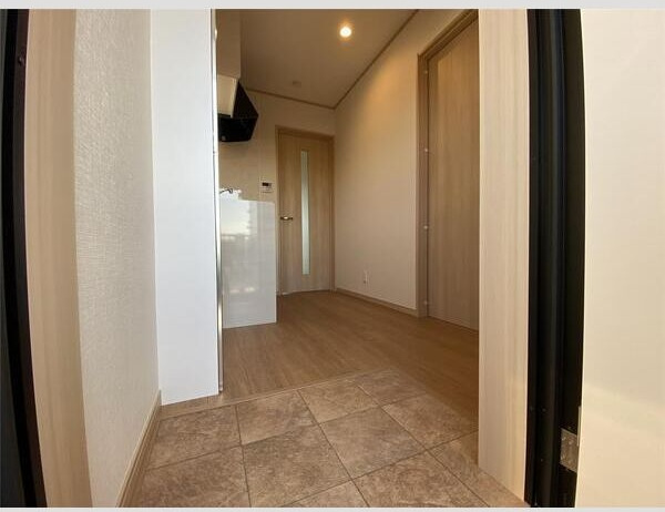 スカイハーツ新田の玄関