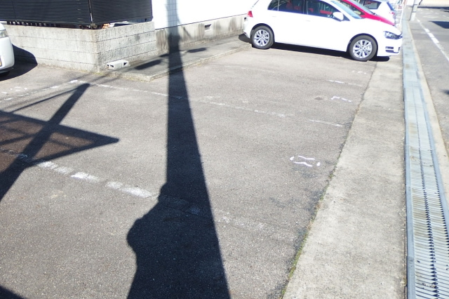 アネックス緑丘７の駐車場