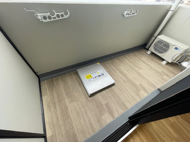 【バルコニー】