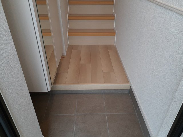 ウェルス　サウンド　ウエストの玄関