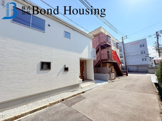 山陽「林崎松江海岸」駅徒歩8分　貴崎4丁目　全2棟　2号棟の前面道路含む現地写真