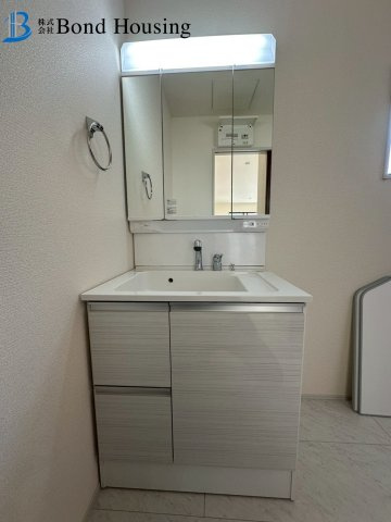 安心の長期優良住宅・畳コーナーあり　貴崎4丁目　全2棟　1号棟の独立洗面台