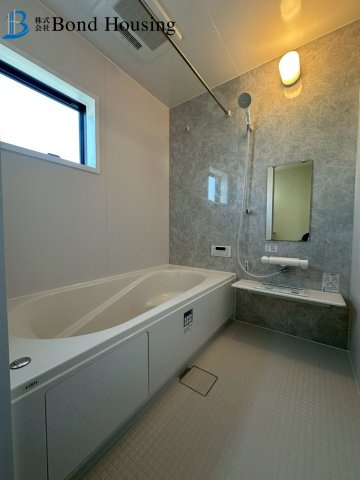 安心の長期優良住宅・畳コーナーあり　貴崎4丁目　全2棟　1号棟の浴室