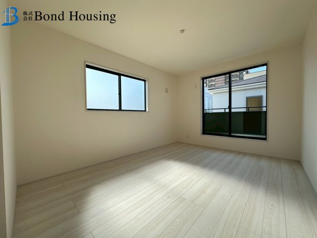 安心の長期優良住宅・畳コーナーあり　貴崎4丁目　全2棟　1号棟の洋室