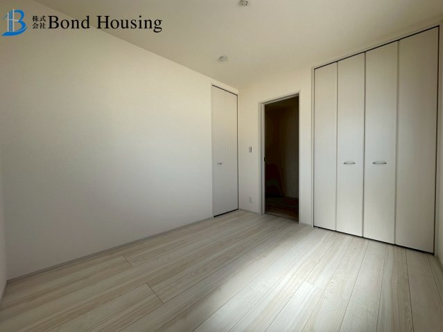 安心の長期優良住宅・畳コーナーあり　貴崎4丁目　全2棟　1号棟の洋室