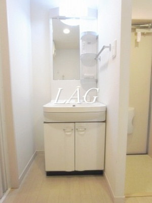【洗面所】 | リブリ・幕張グランドリーフ | 洗面台です。
