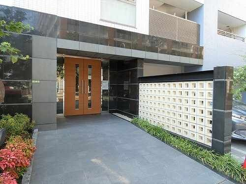 リビオレゾン小石川のエントランス