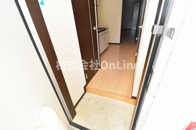 【玄関】 | リバーサイド 東久宝寺 八番館