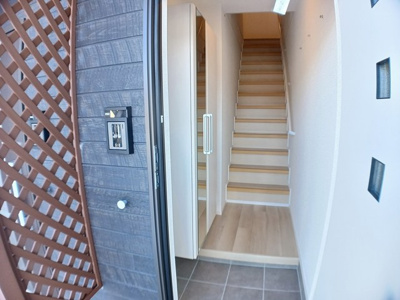 【玄関】 | メゾン・エイトピークスA