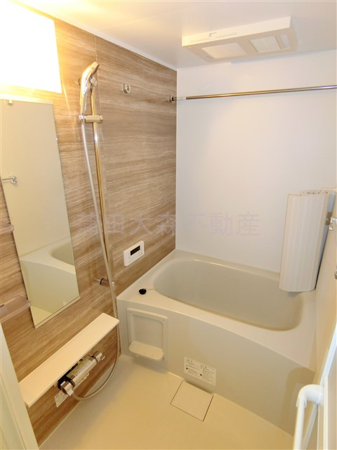 ガリシア千鳥町Ⅱの浴室|浴室乾燥機付きのバスルーム　お風呂